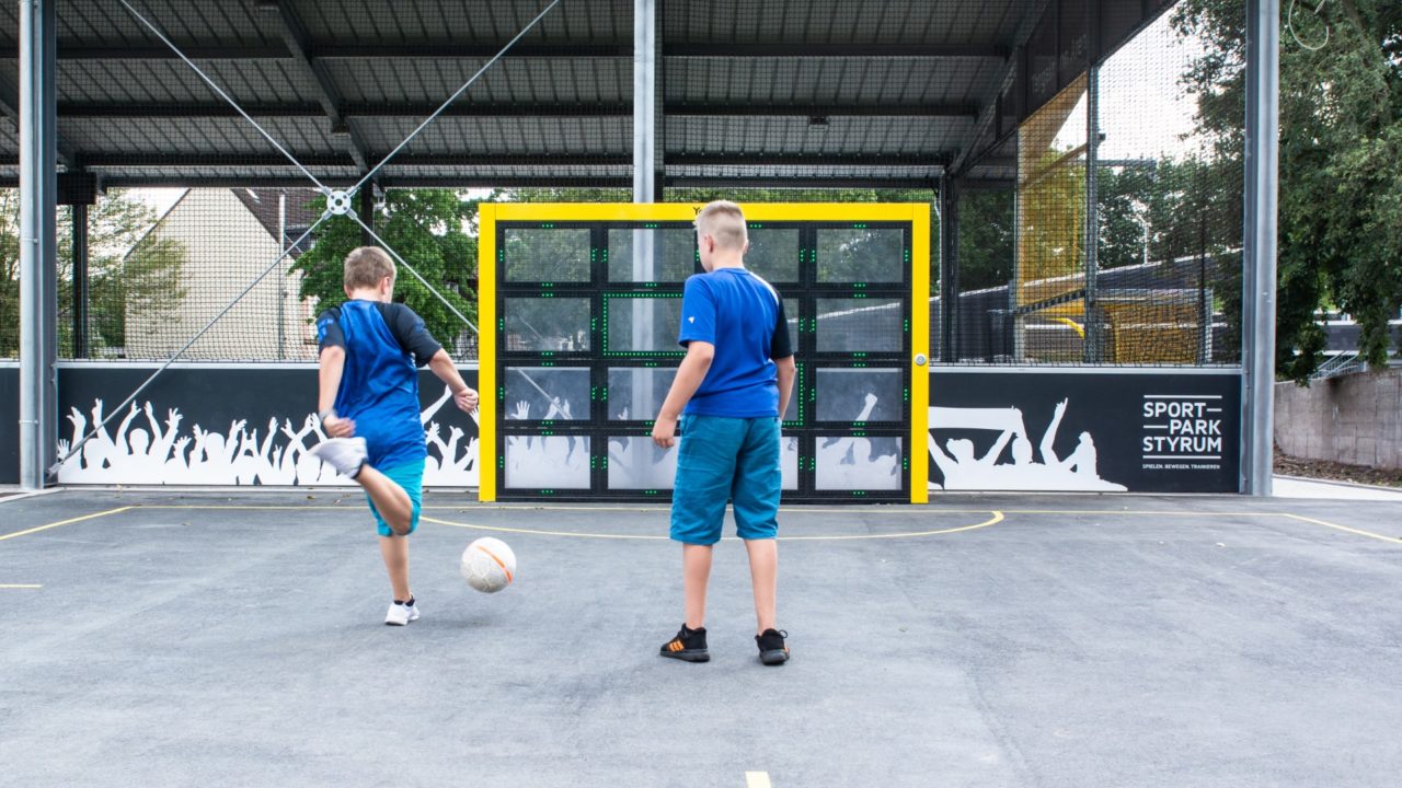 Yalp Sutu Interactive ball wall - Sportpark Styrum, Germany